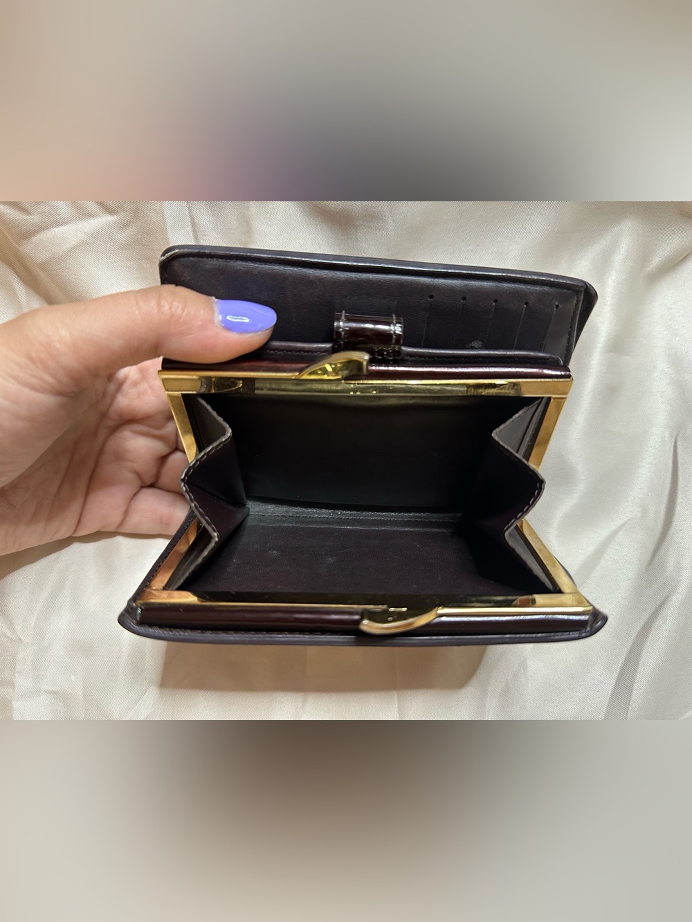 Louis Vuitton Vernis Wallet in Dark Wine Patent - Picture 11 of 11